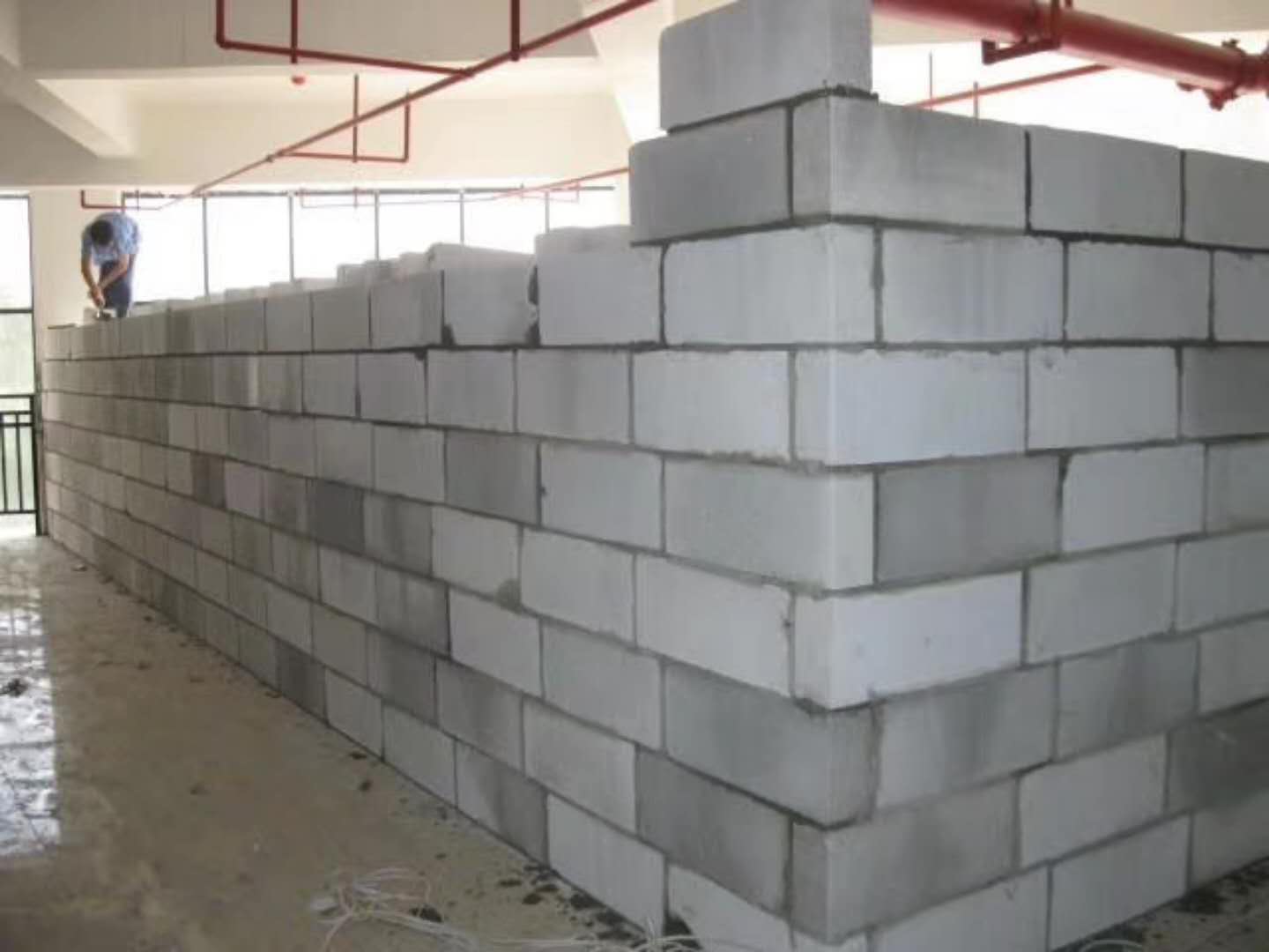 丰都蒸压加气混凝土砌块承重墙静力和抗震性能的研究